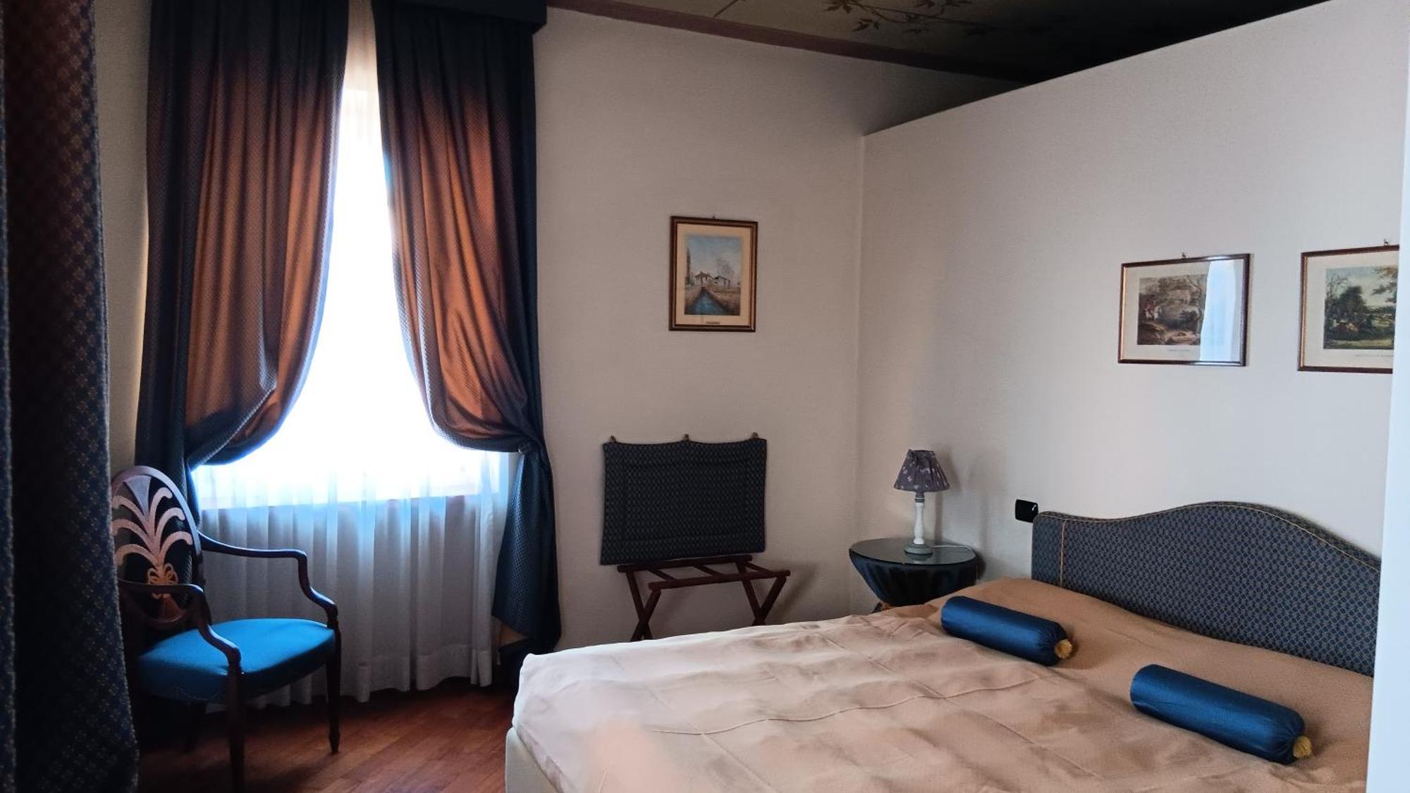 Bed and Breakfast Palazzo Finati Alba  Exterior foto