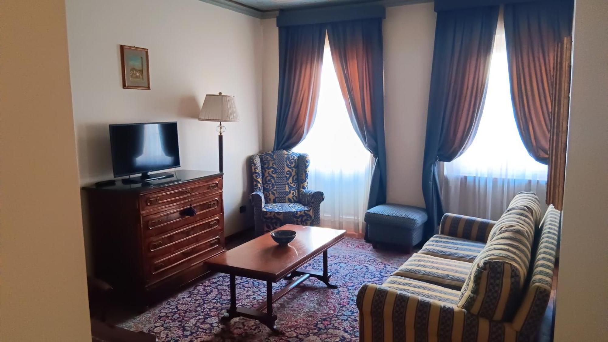 Bed and Breakfast Palazzo Finati Alba  Exterior foto